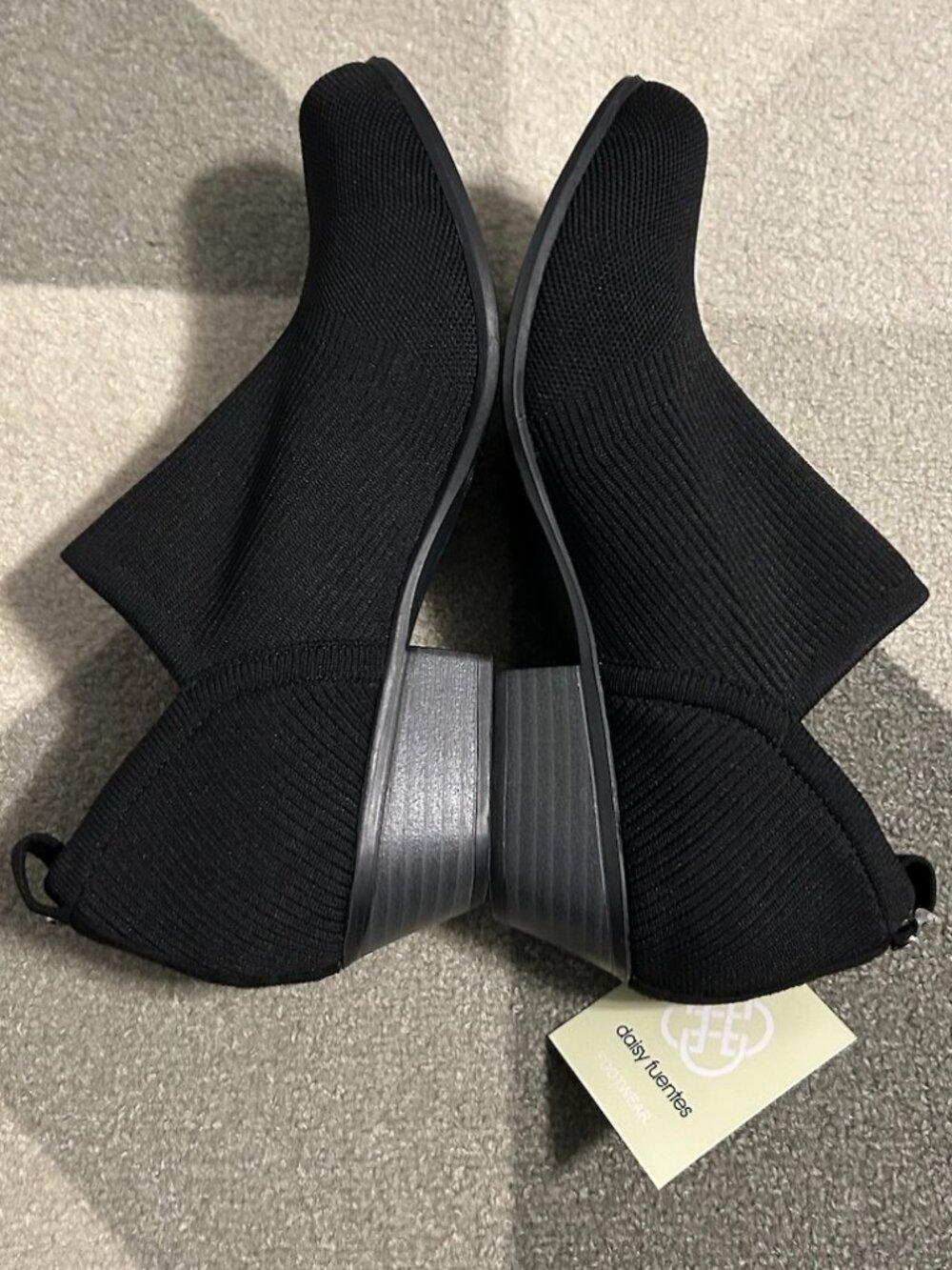NWT Daisy Fuentes Black Stretch Knit Ankle Booties Low Block Heel Women's 9 - Picture 8 of 14